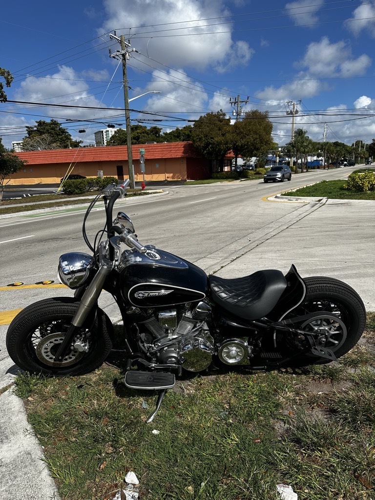 1999 Yamaha road star in Pompano Beach, FL