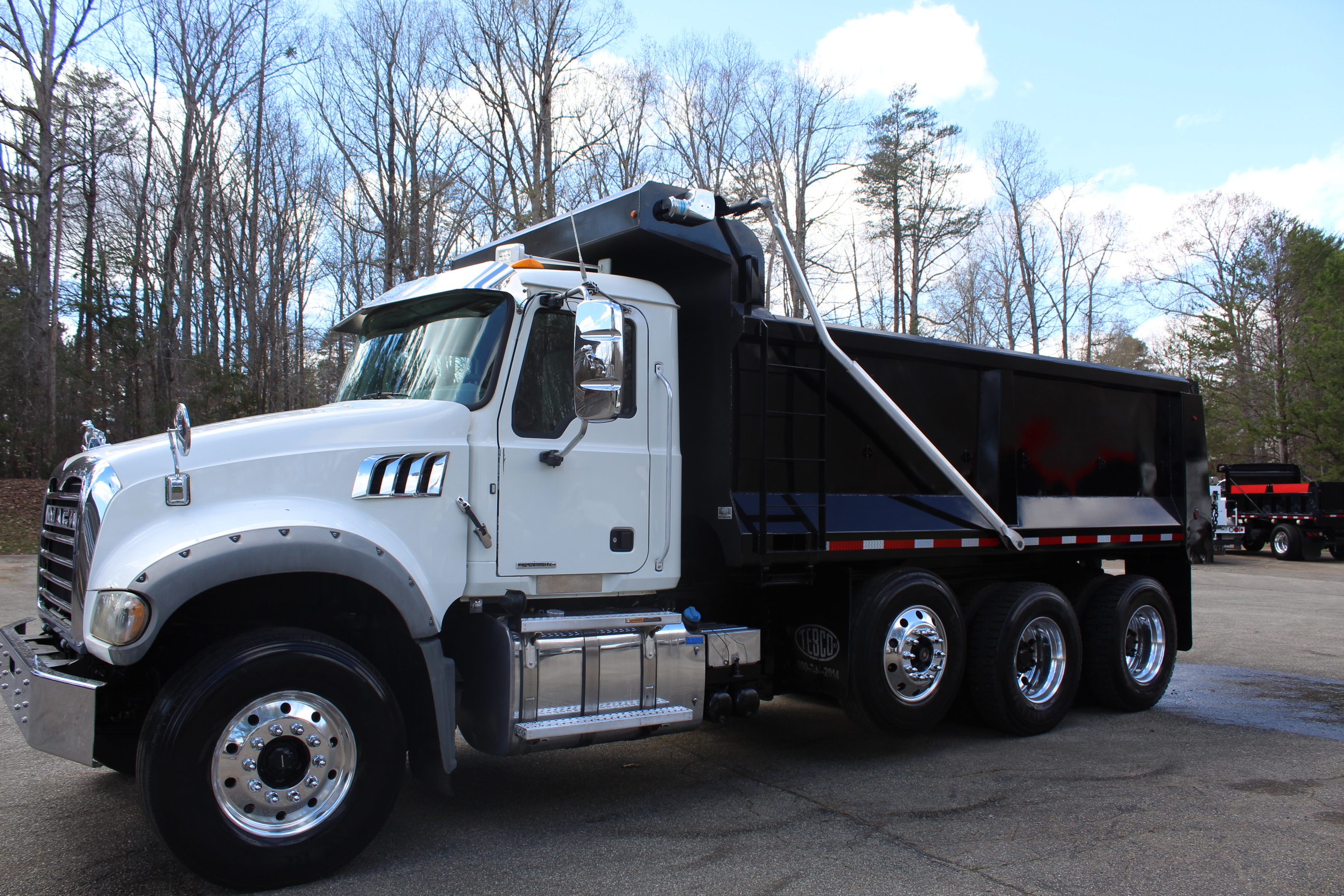 2020 MACK GR64F in Mc Leansville, NC