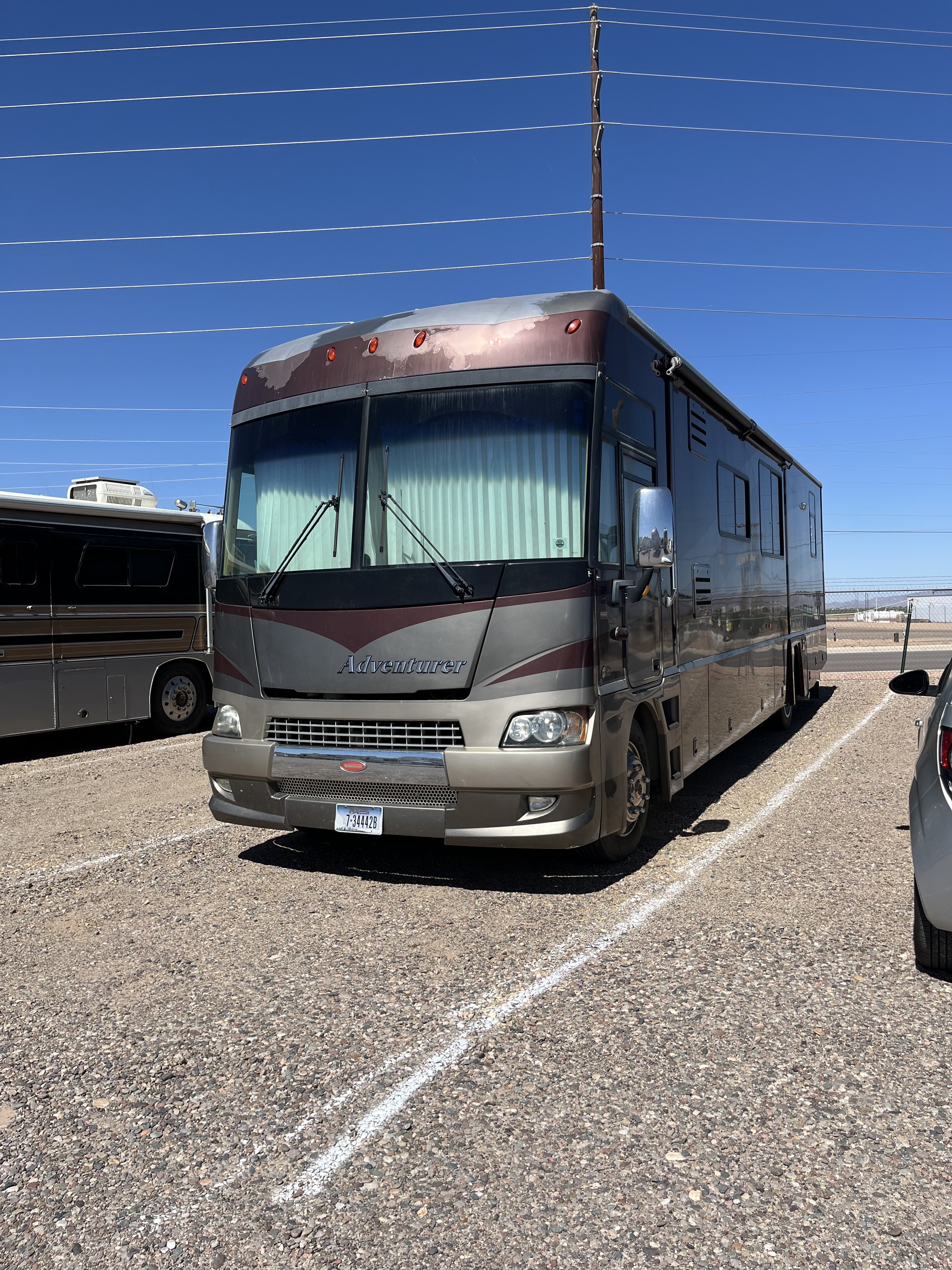 2006 Winnebago ADVENTURER 38T RV