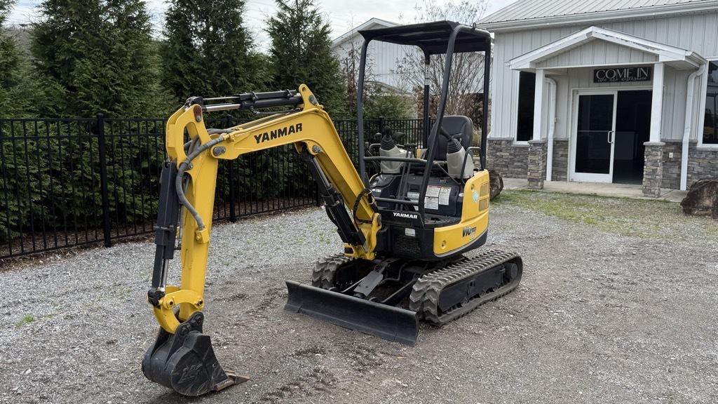 2018 YANMAR VIO17 in Dunlap, TN