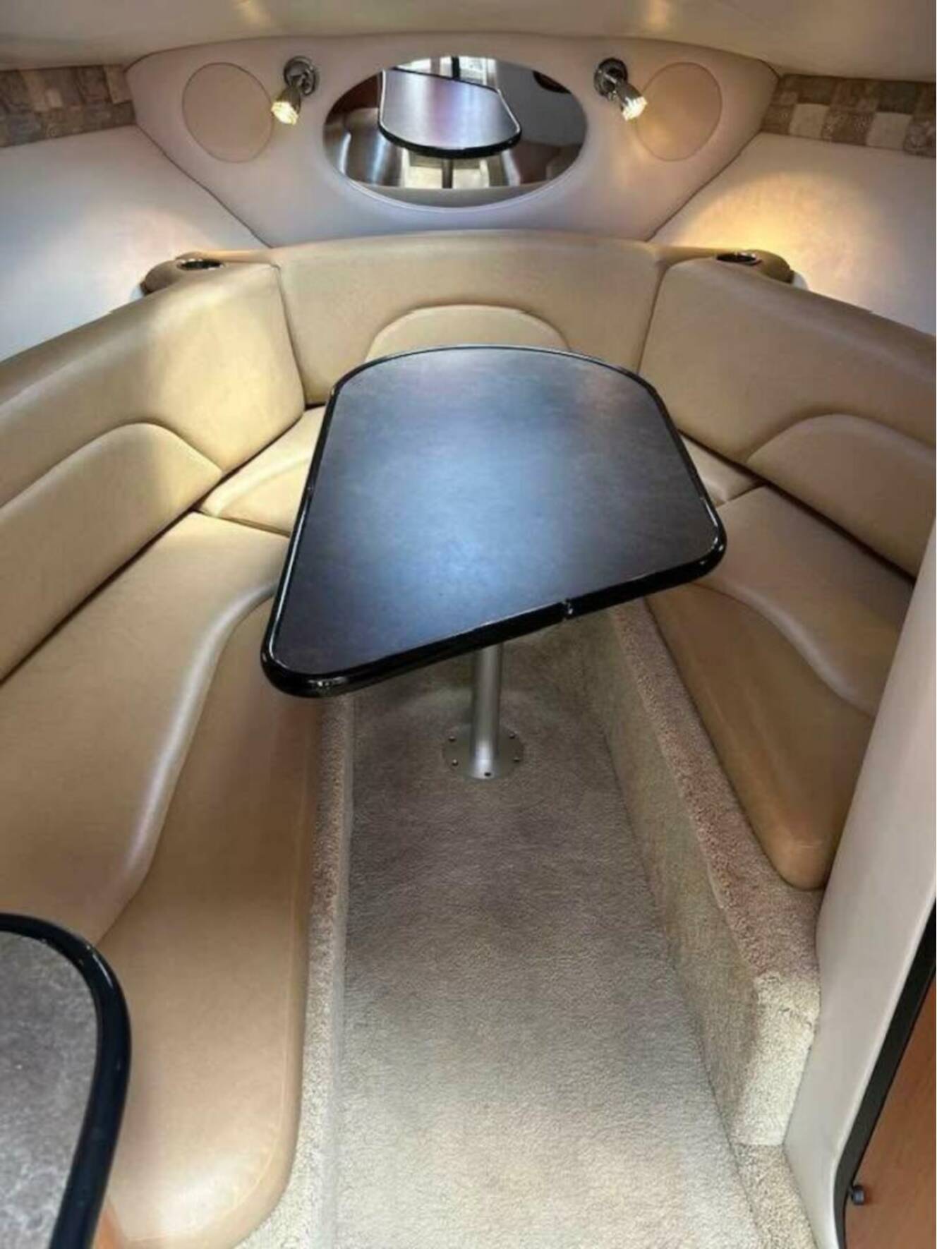 A photo of this 2011 Crownline 286 SC
