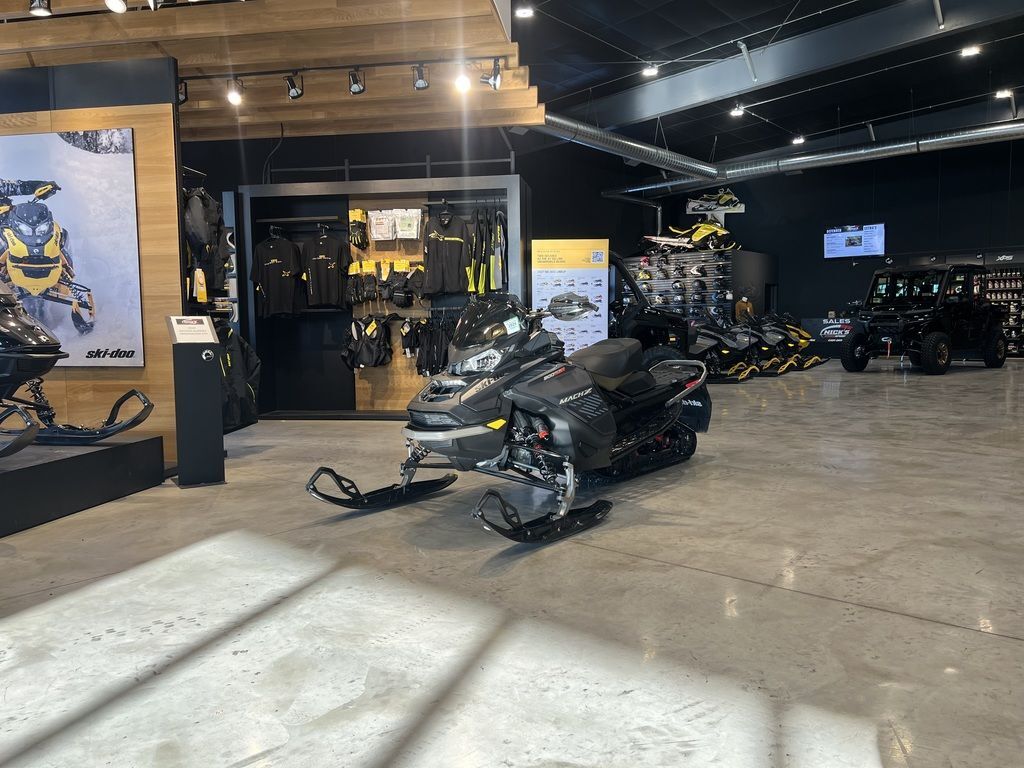 2022 Ski-Doo Mach Z Rotax® 900 ACE Turbo R 2-ply RipSaw II 1. in dickeyville WI