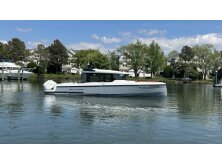4 Amenity-Rich High-Performance Day Boats image