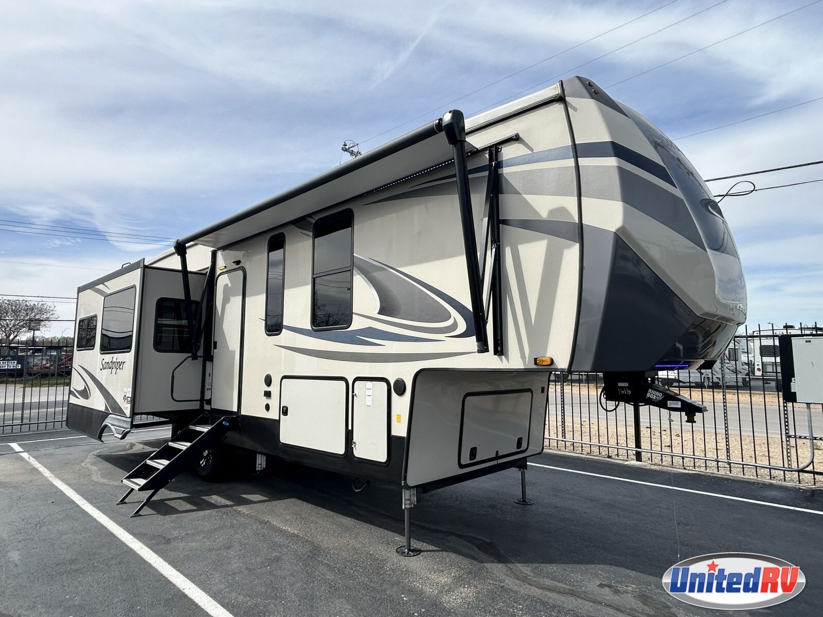 2021 Forest River SAND PIPER 321RL in fort worth TX