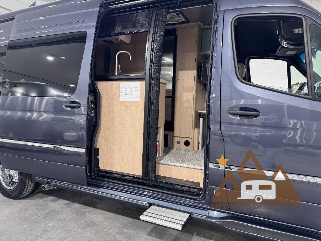 2026 Airstream Interstate 24GT Std. Model in etna WY