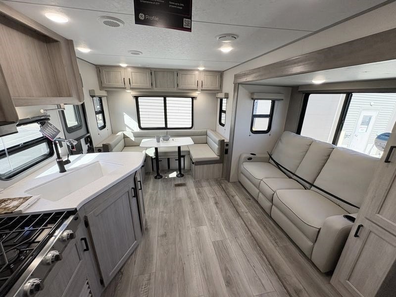2026 Coachmen Rv Catalina Summit Series 8 231MKS in huntsville AL