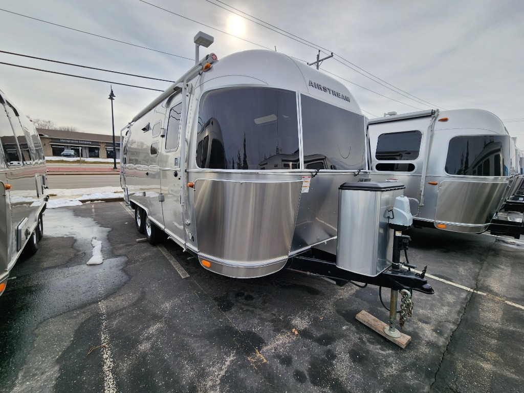 2018 Airstream International Serenity 23CB in hales corners WI