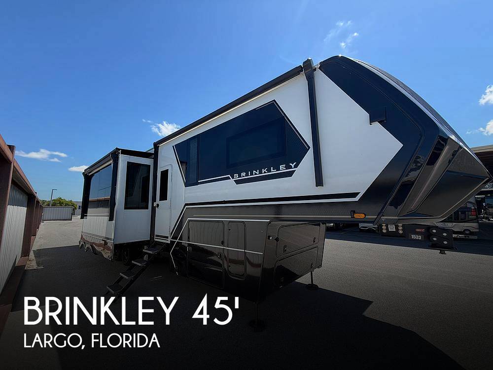 2025 Brinkley Model G 3950 Fifth Wheel Toy Hauler RV