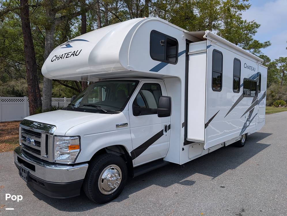2025 Thor Motor Coach Chateau 28Z in sorrento FL