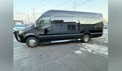 2022 Midwest Automotive Designs PROFESSIONAL SERIES 14 PASSENGER RV