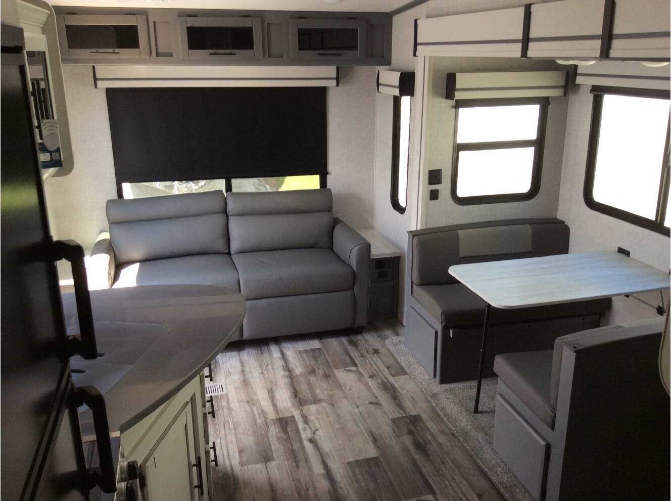 A photo of this 2023 Crossroads VOLANTE VL240RL
