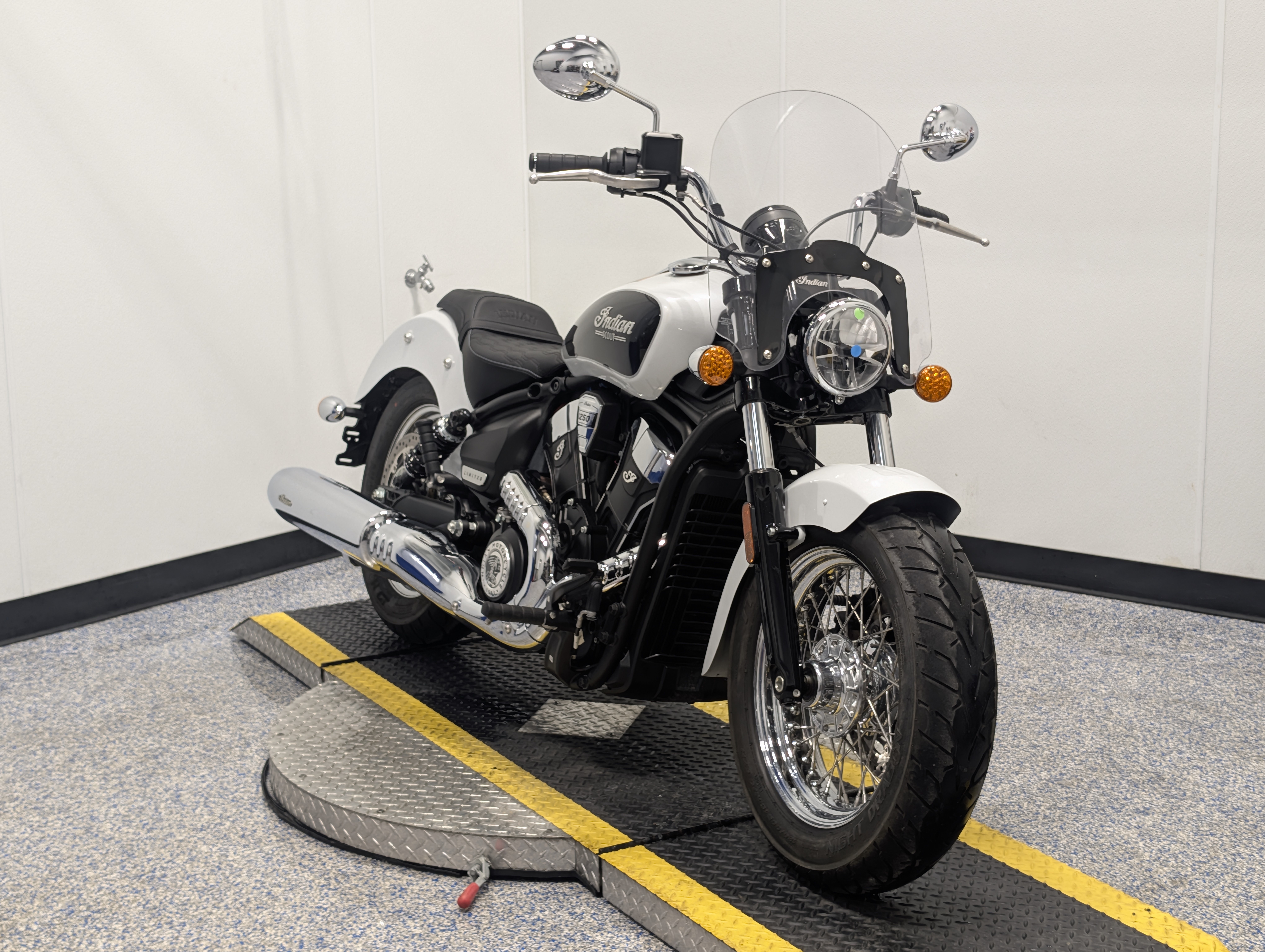 2025 Indian Motorcycle Scout Classic BASE in Auburn, MA
