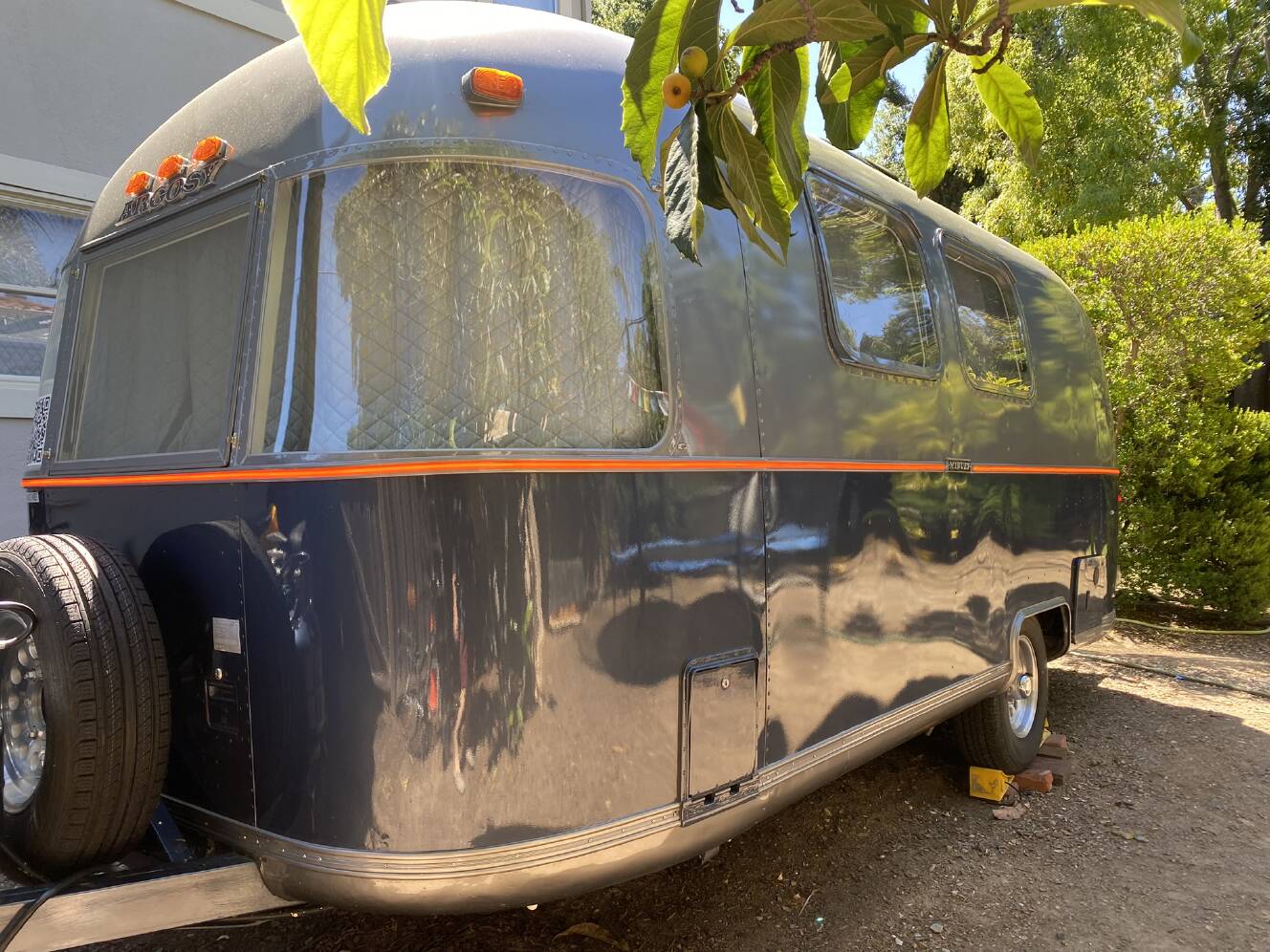 A photo of this 1977 Airstream ARGOSY MINUET