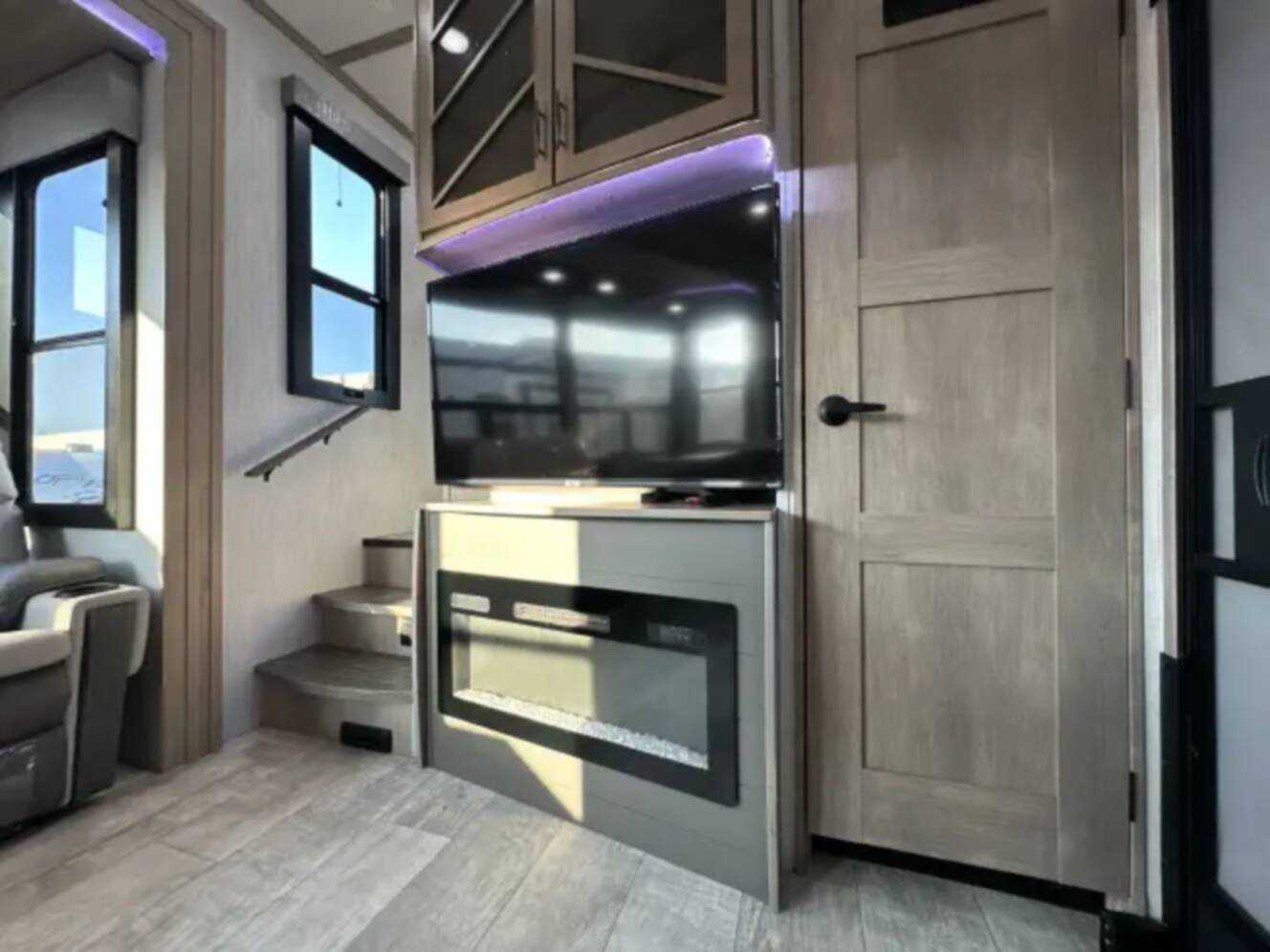 A photo of this 2023 Grand Design MOMENTUM 399TH
