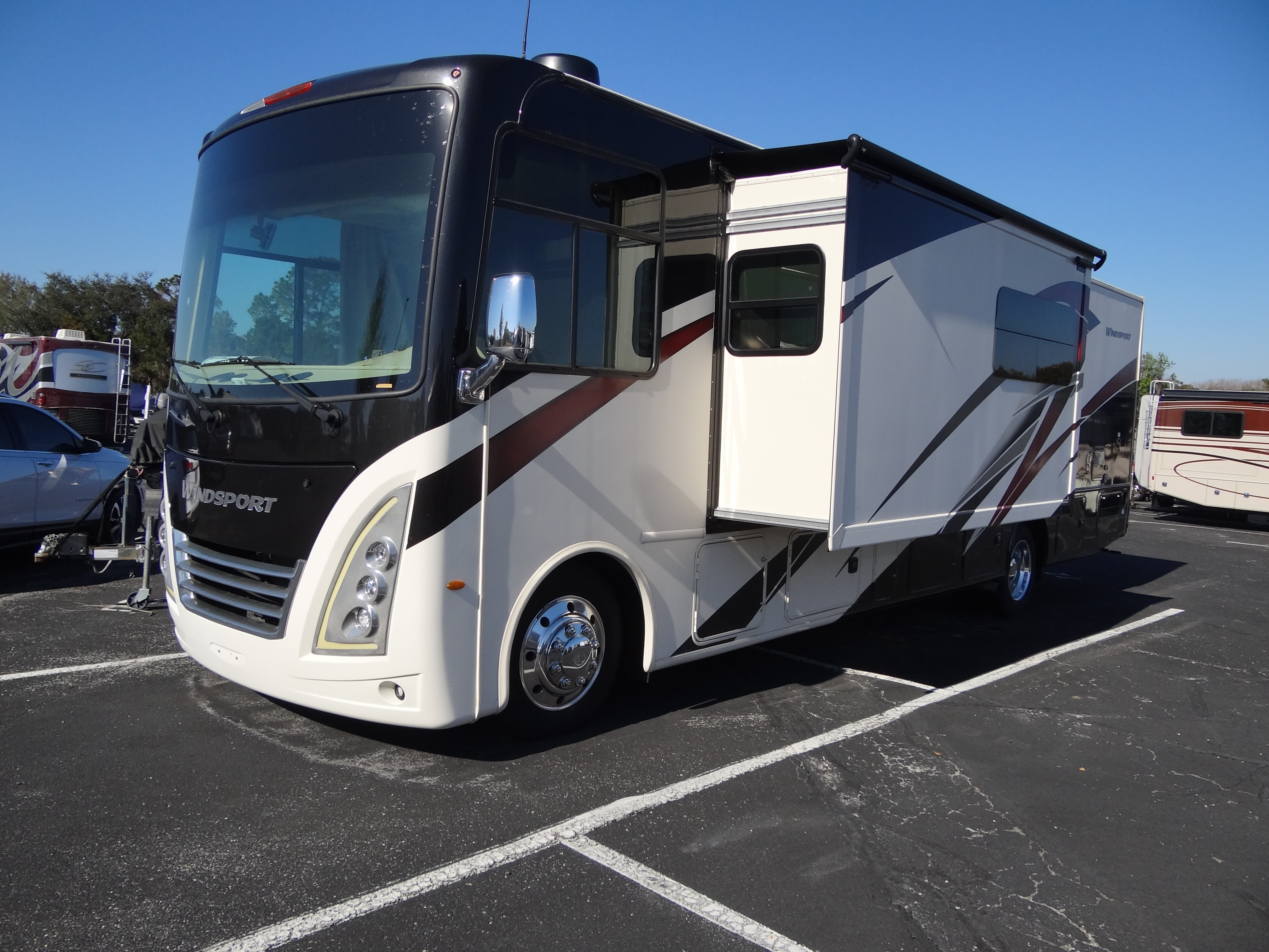 2022 Thor Motor Coach WINDSPORT 34R in the villages FL