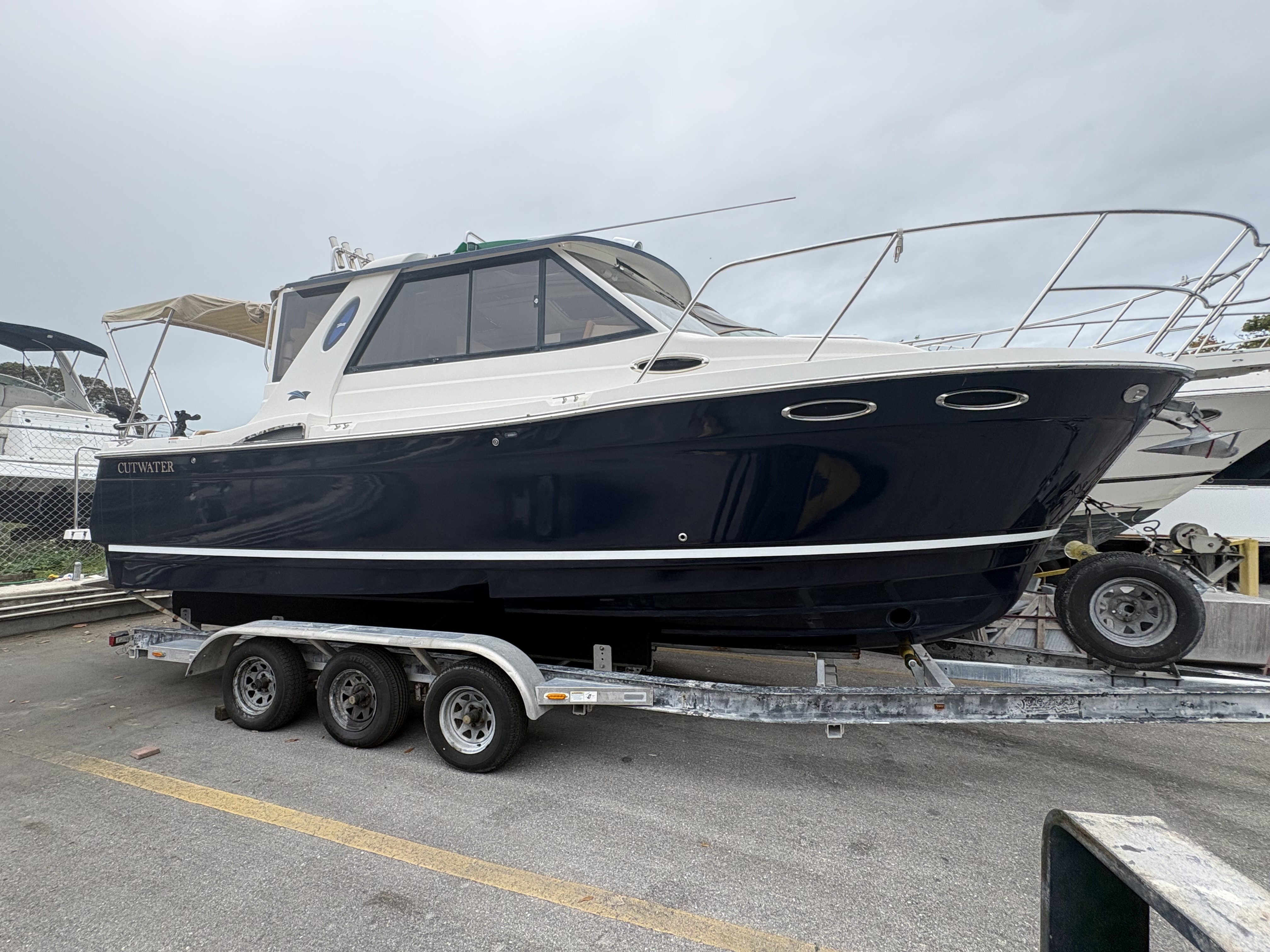 2012 Cutwater 26 Pocket Cruiser in naples FL