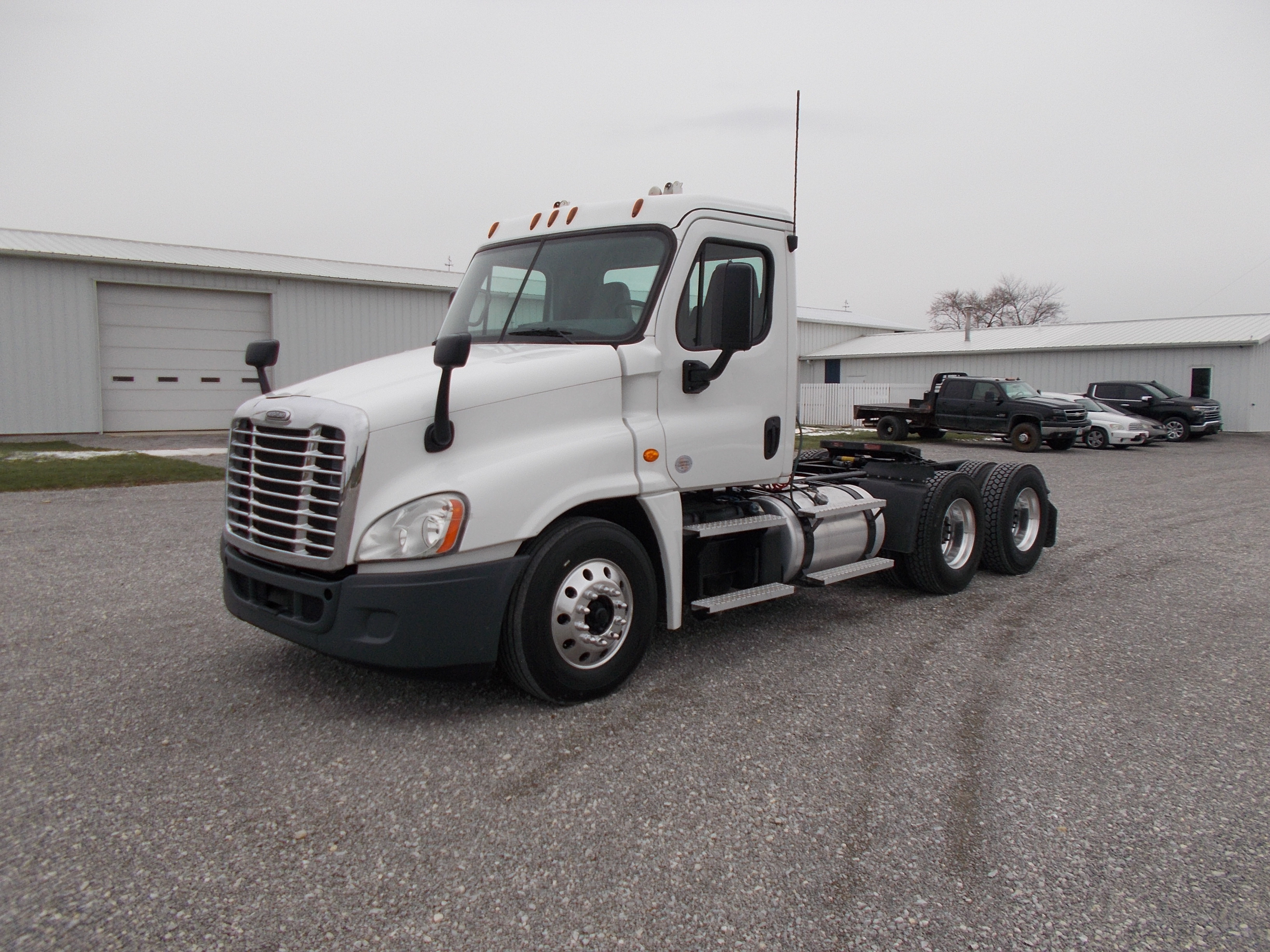 2020 FREIGHTLINER CASCADIA 125 in Saint Marys, OH
