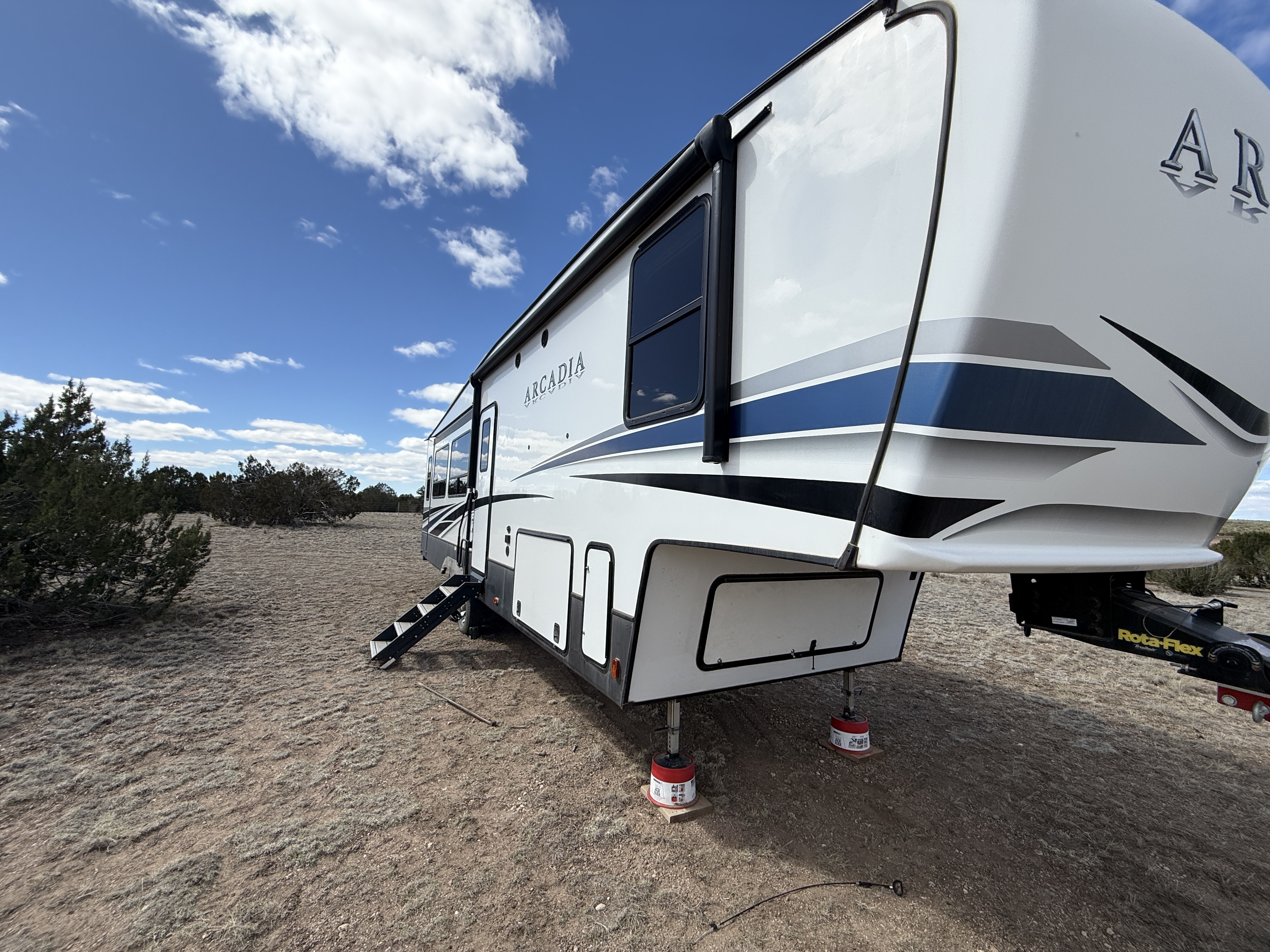 2021 Keystone ARCADIA 3660RL RV