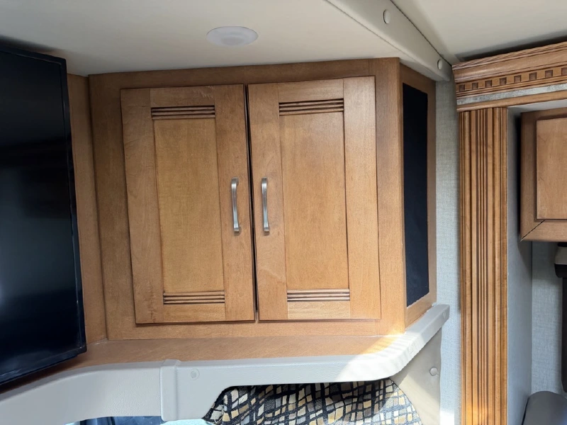 2015 WINNEBAGO 30J
