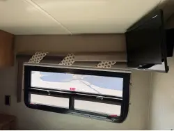 2015 WINNEBAGO 30J
