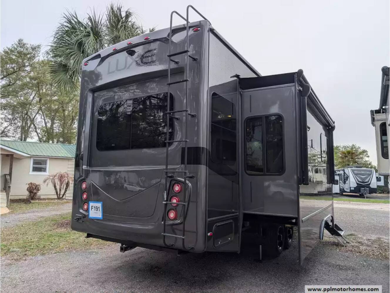 A photo of this 2022 The Rv Factory GOLD 35GRS