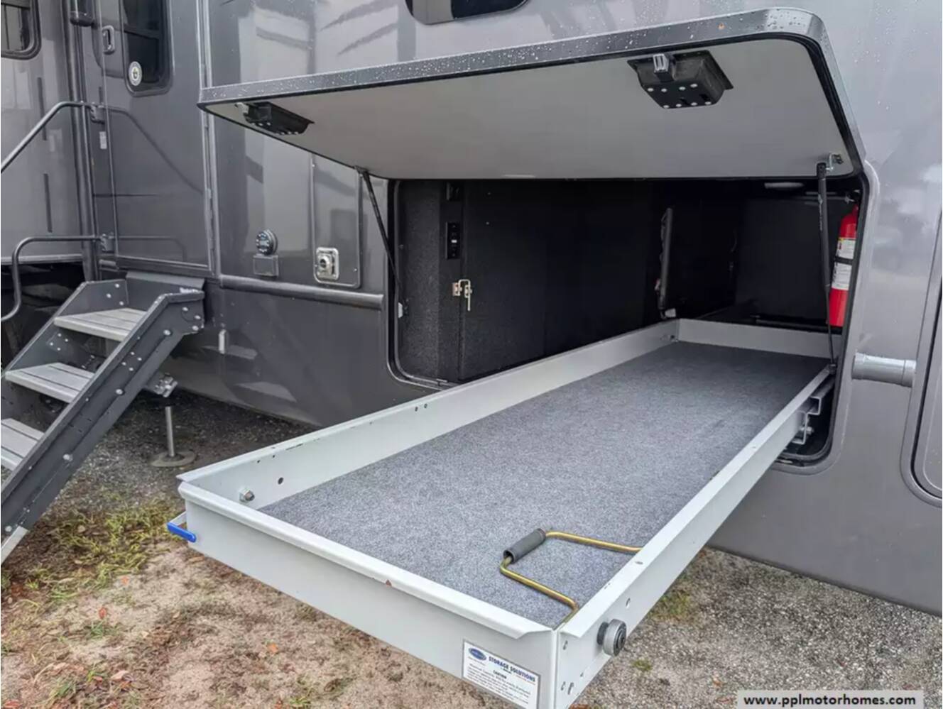 A photo of this 2022 The Rv Factory GOLD 35GRS