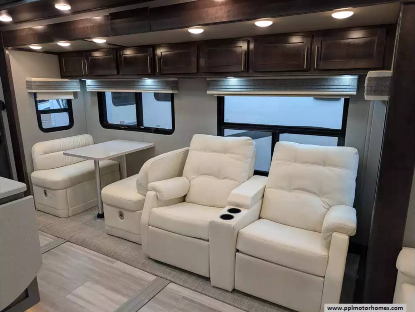 A photo of this 2022 The Rv Factory GOLD 35GRS
