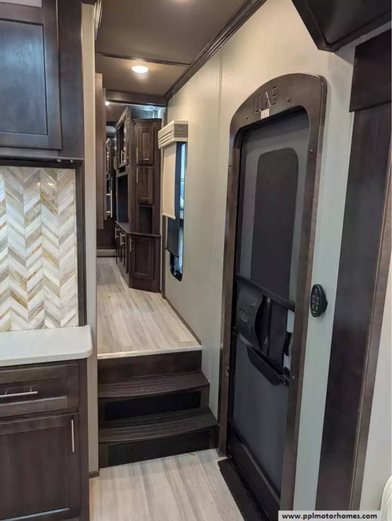 A photo of this 2022 The Rv Factory GOLD 35GRS