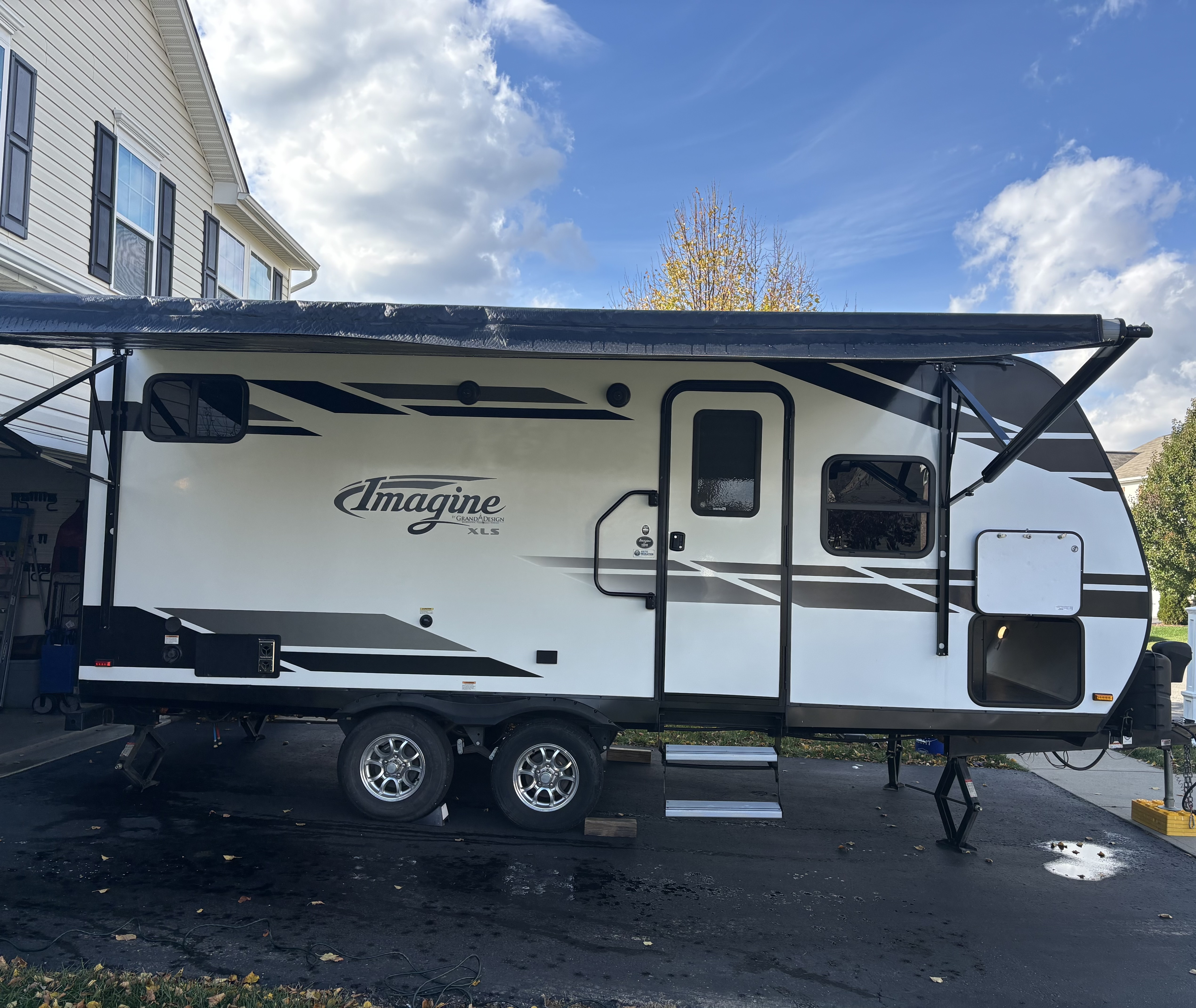 2019 Grand Design IMAGINE XLS 19BWE in oakdale PA