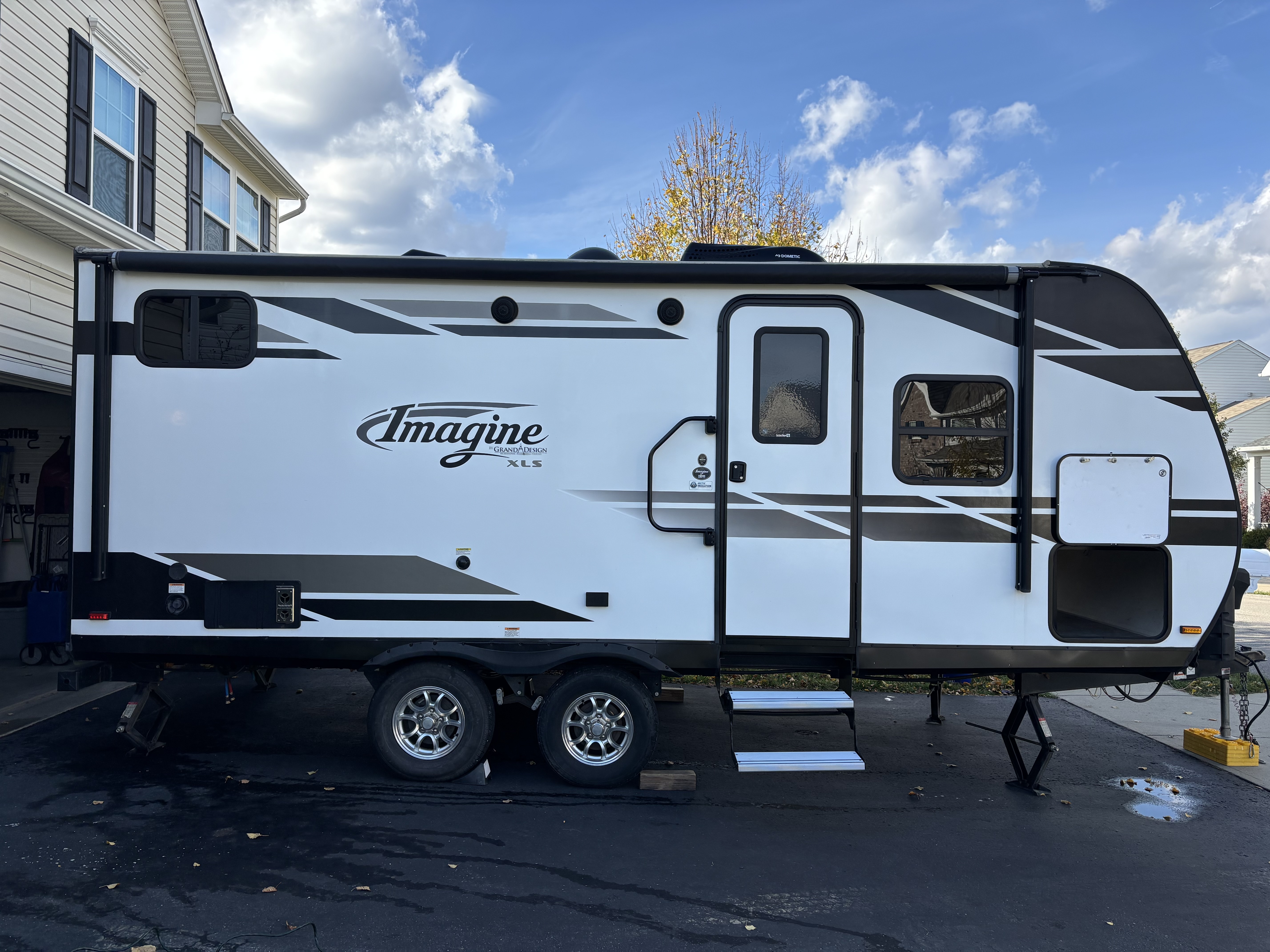 2019 Grand Design IMAGINE XLS 19BWE in oakdale PA