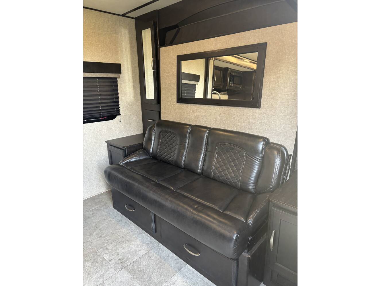 A photo of this 2019 Grand Design IMAGINE XLS 19BWE