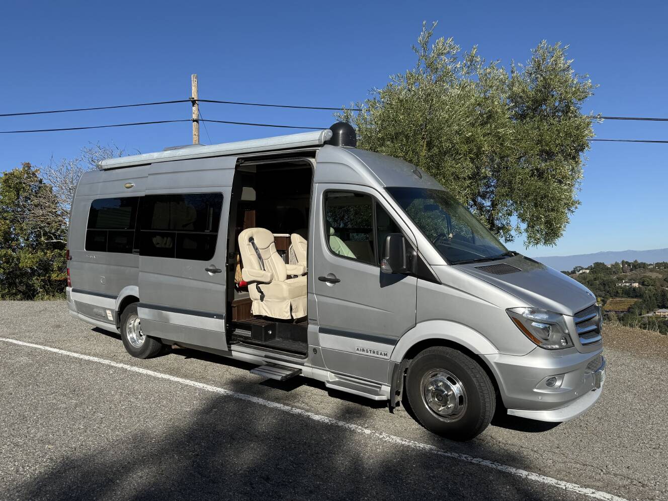 A photo of this 2015 Airstream INTERSTATE GRAND TOUR EXT 3500