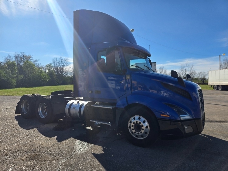 2020 VOLVO VNL62300 in Columbia, TN