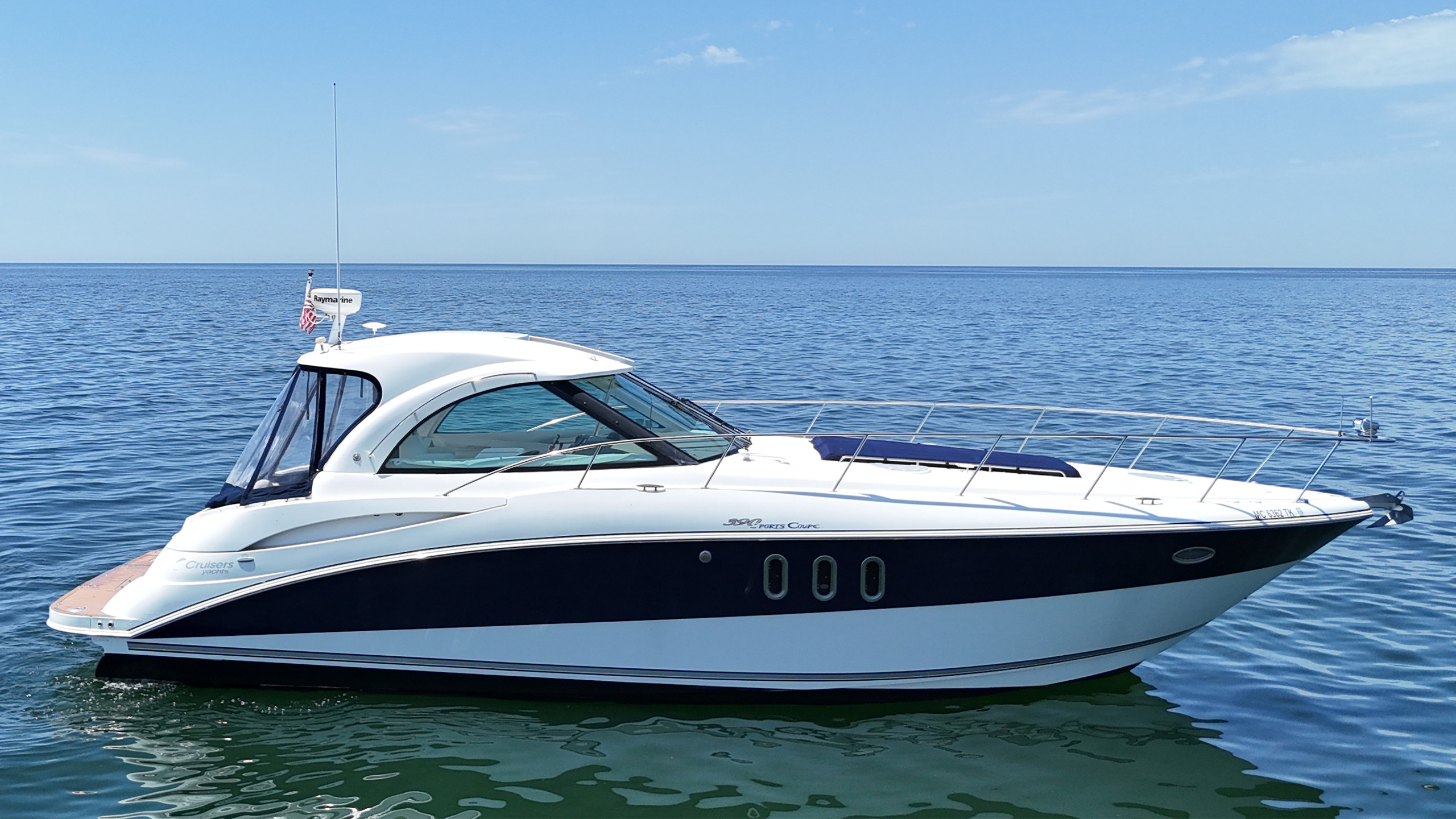 2008 Cruisers Yachts 390 Sport Coupe in hudsonville MI