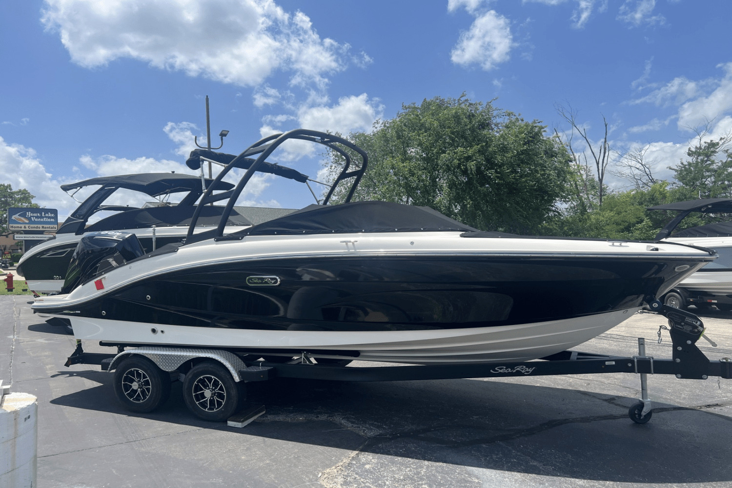 2025 Sea Ray SPX 210 Outboard in osage beach MO