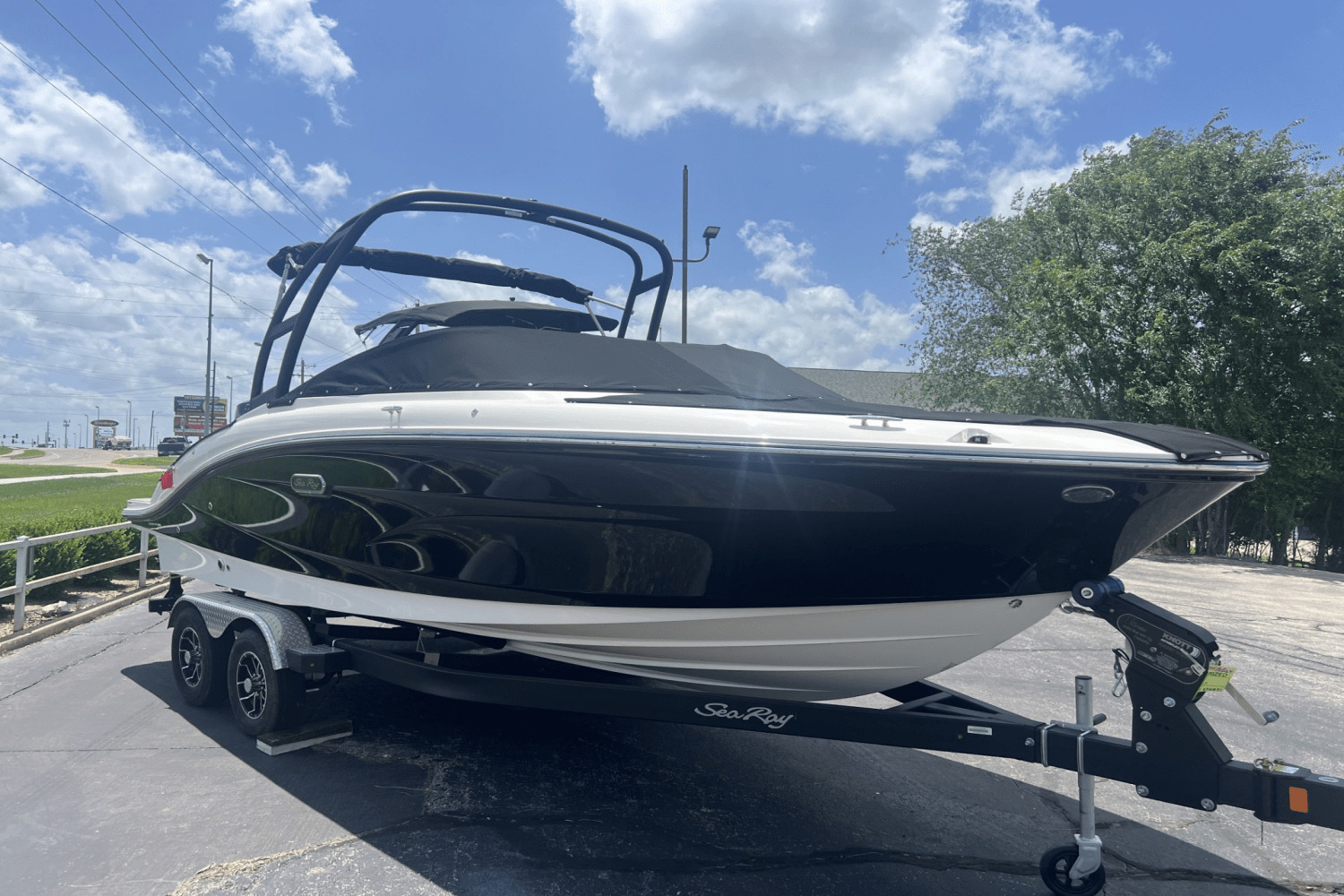 2025 Sea Ray SPX 210 Outboard in osage beach MO