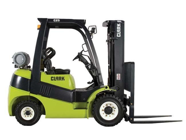 2011 CLARK C25L in Wichita, KS