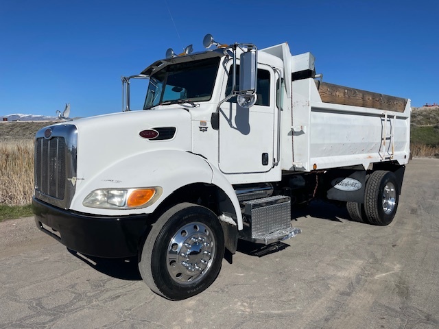 2005 PETERBILT 335 in Salt Lake City, UT