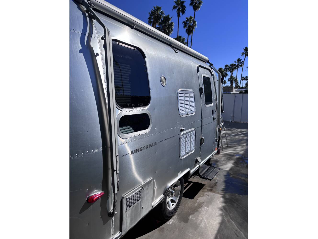 A photo of this 2007 Airstream INTERNATIONAL 19
