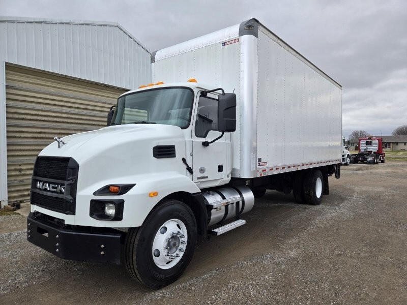 2022 MACK MD6 in Delta, OH