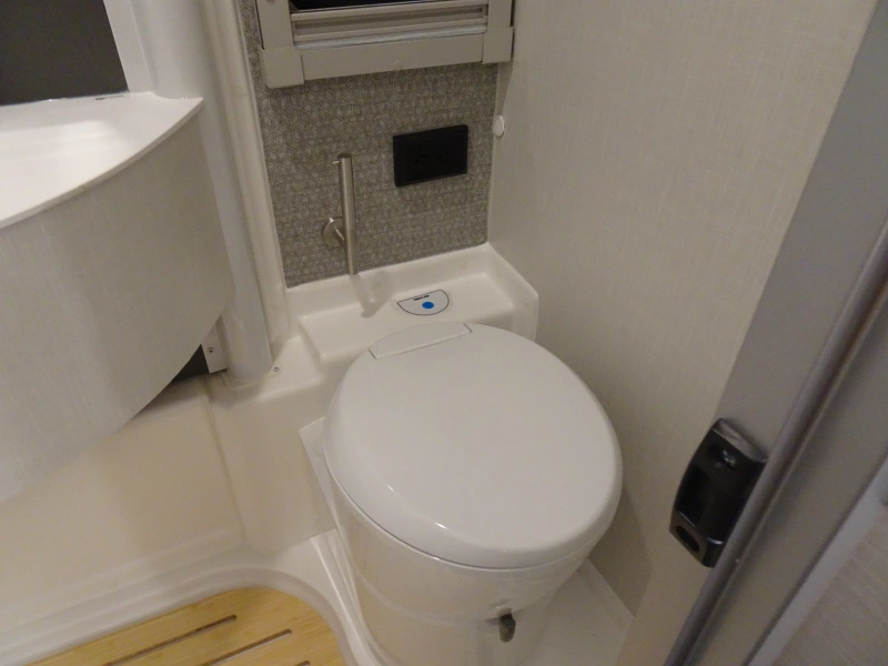 2027 WINNEBAGO EKKO 22A