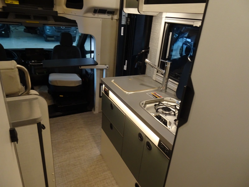 2027 WINNEBAGO EKKO 22A