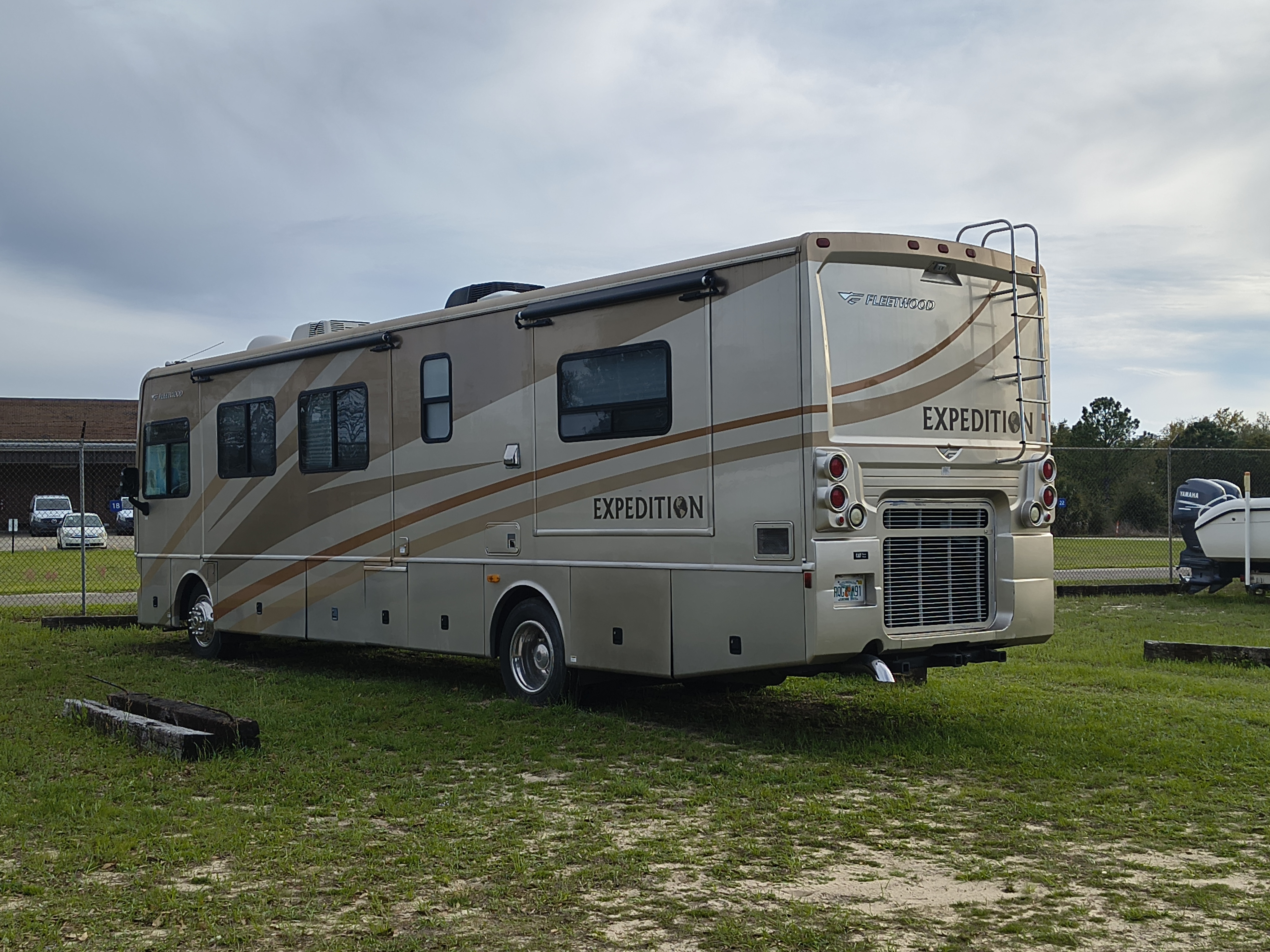 2006 Fleetwood EXPEDITION 38N in pensacola FL