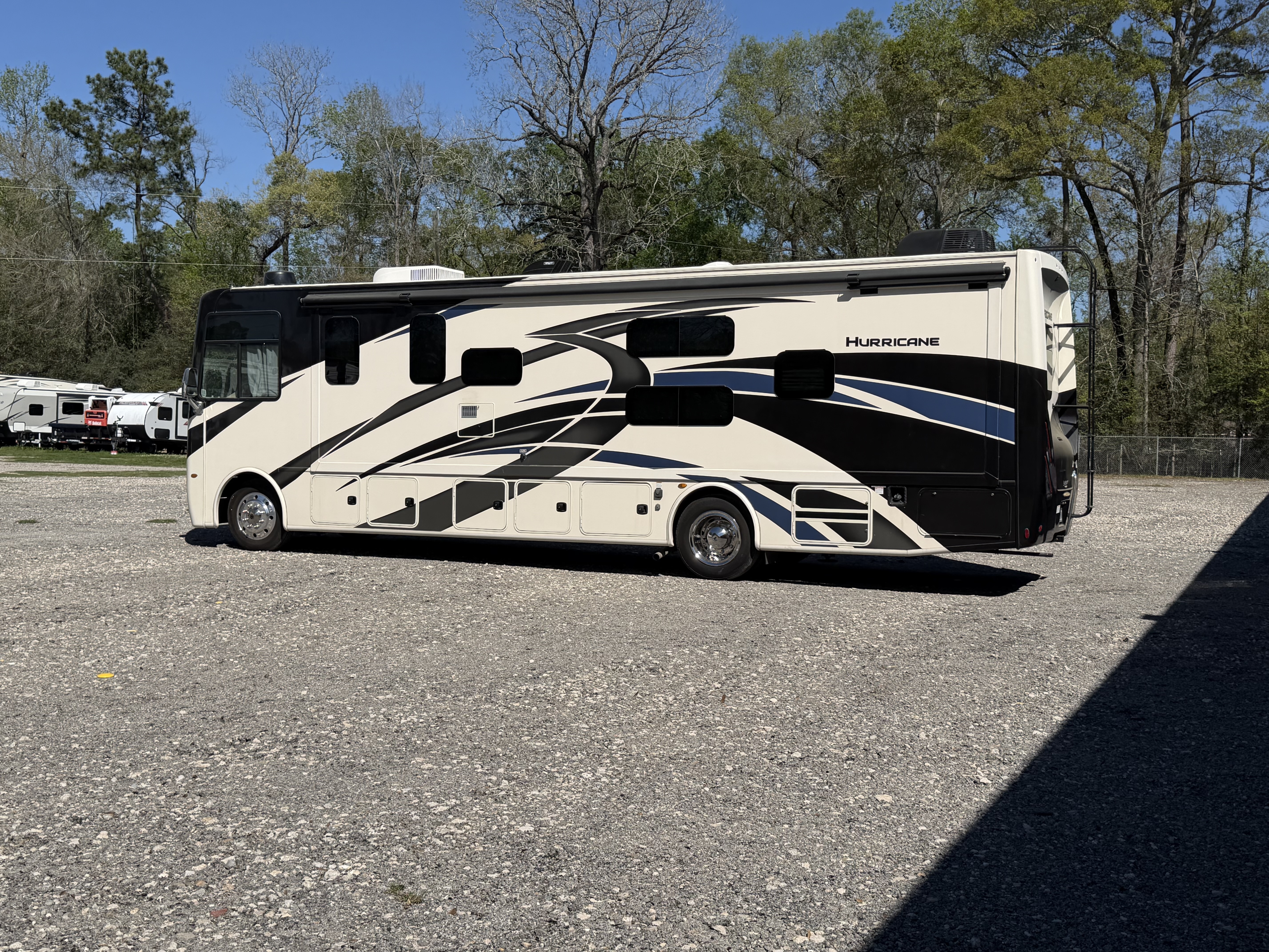 2021 Thor Motor Coach HURRICANE 34J in humble TX