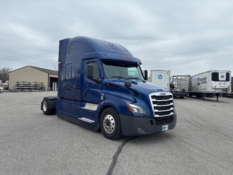 2021 FREIGHTLINER CASCADIA 126 in Fort Wayne, IN