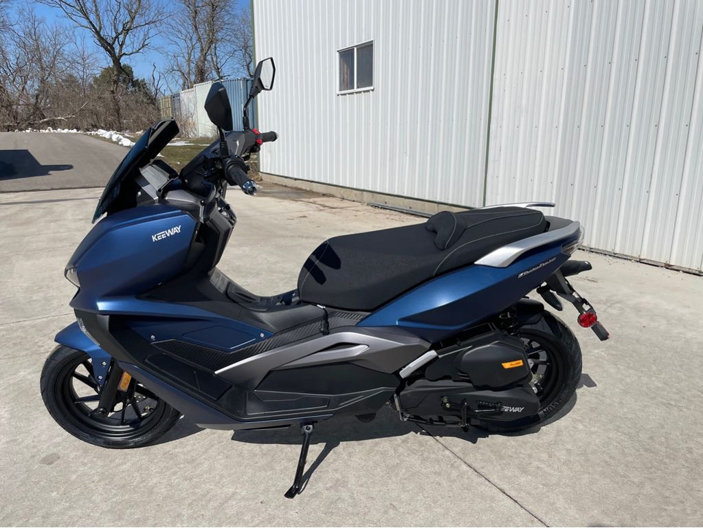 2025 Keeway VIESTE 200 - BLUE in Marengo, IL