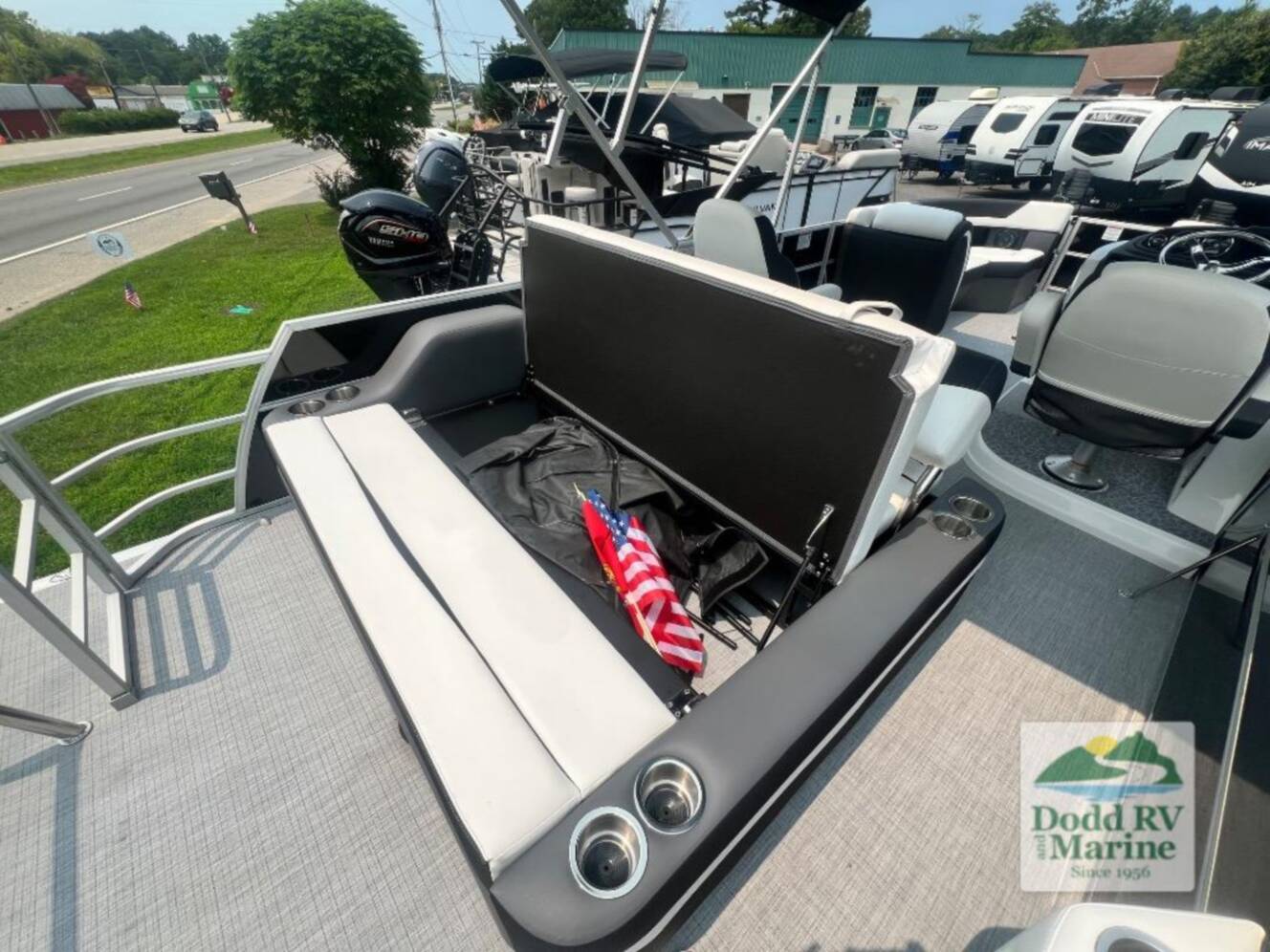 A photo of this 2026 South Bay Pontoons 200 Series S224UL