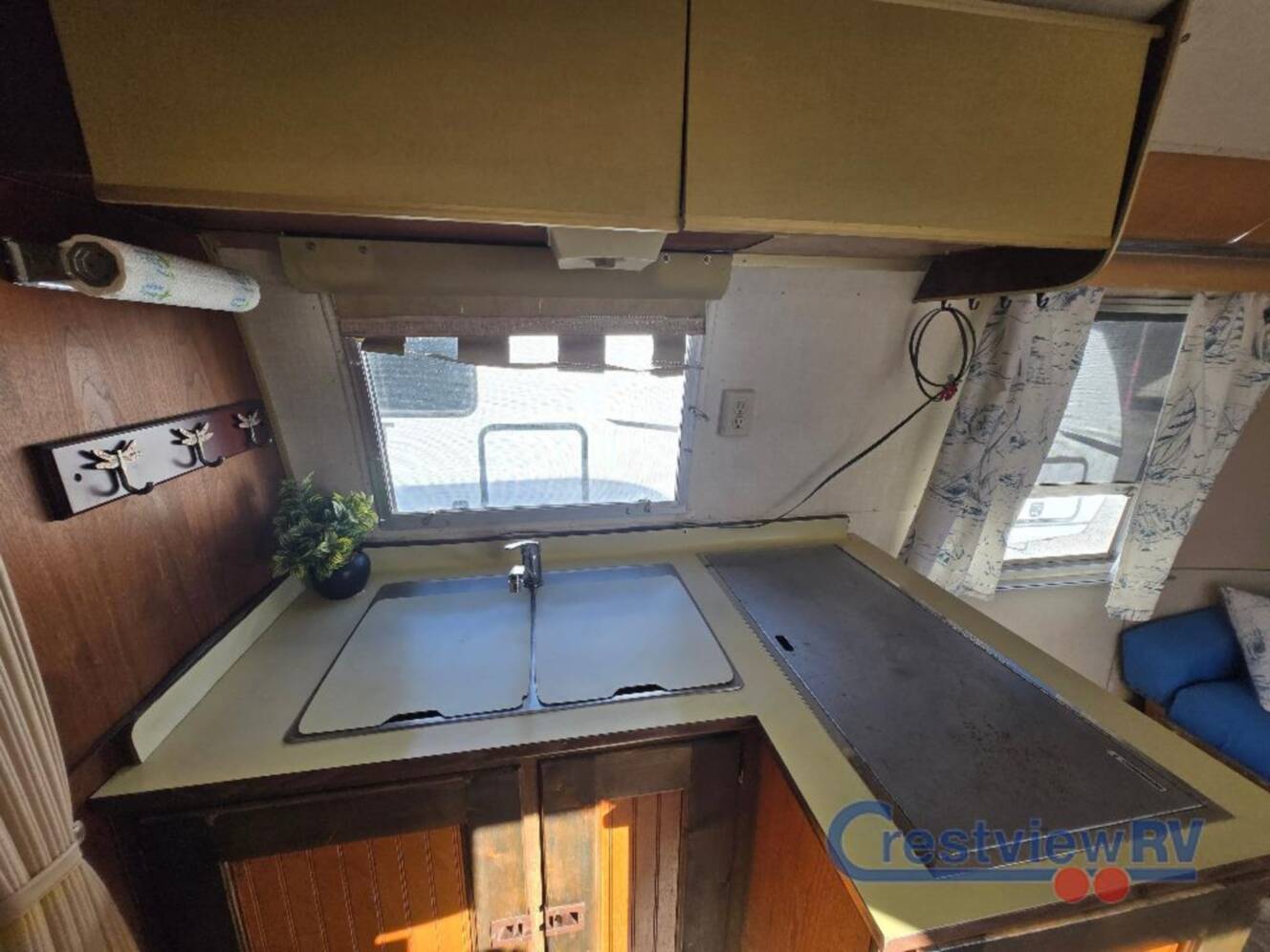A photo of this 1968 Airstream Crusader
