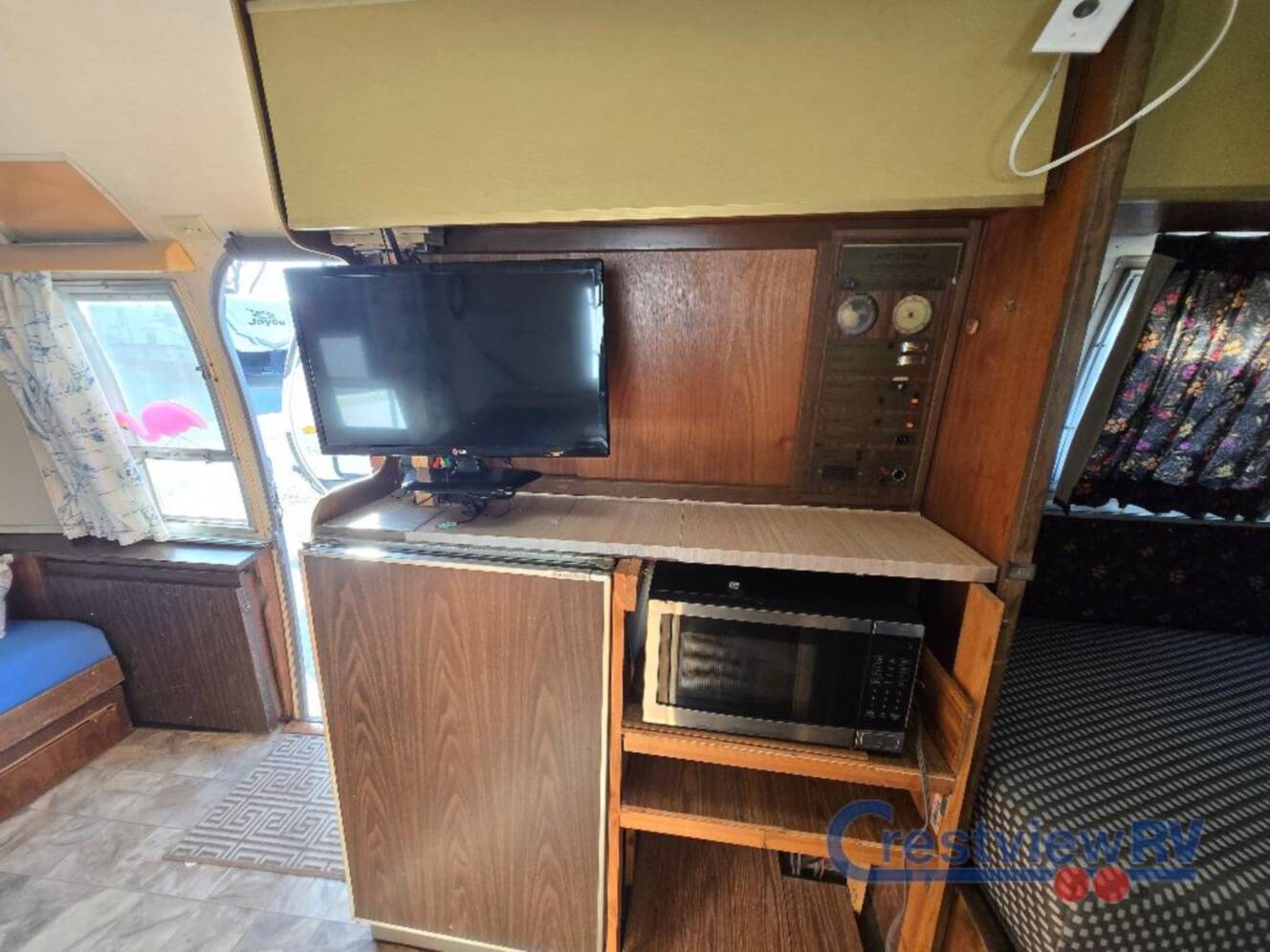 A photo of this 1968 Airstream Crusader