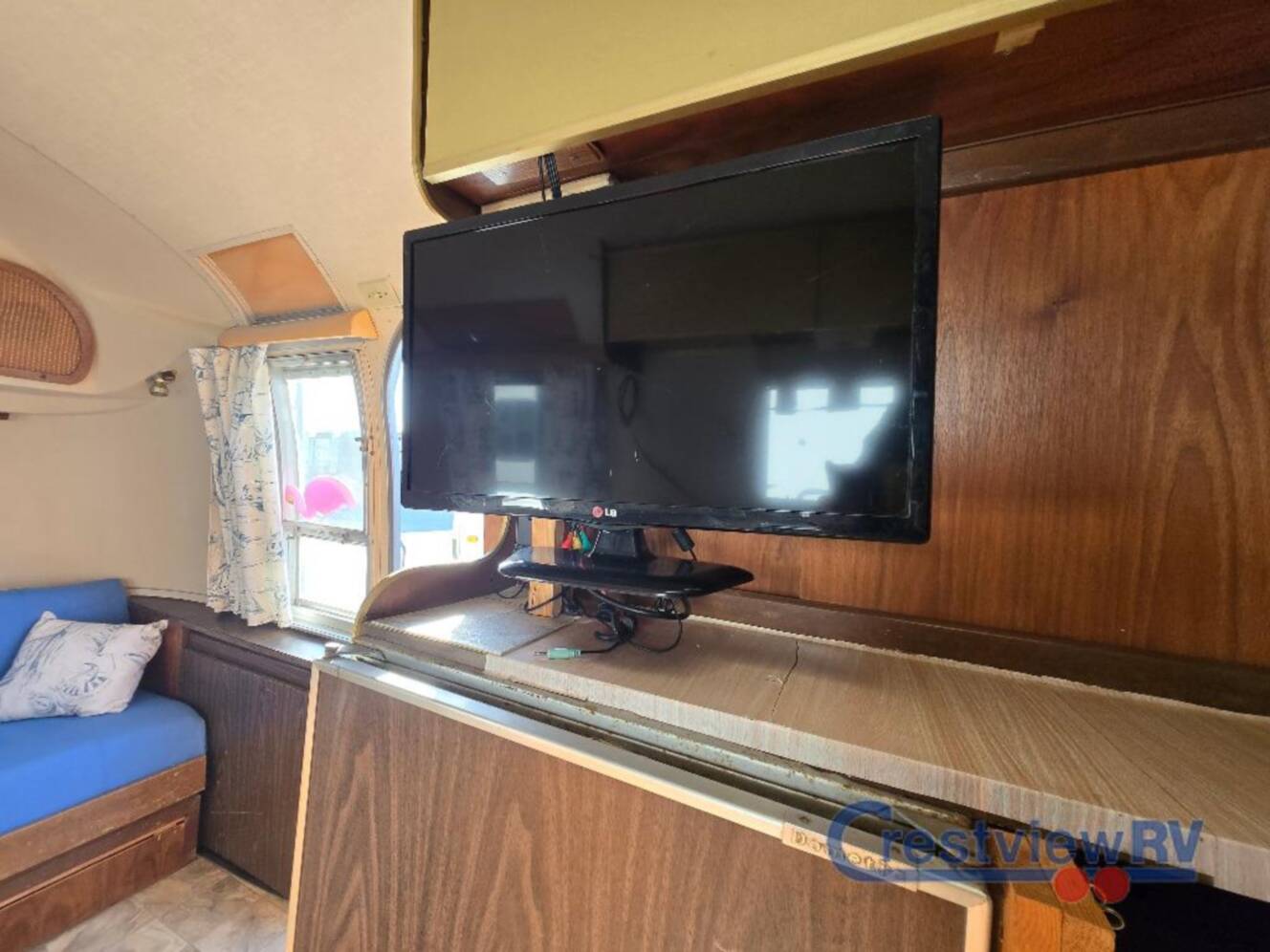 A photo of this 1968 Airstream Crusader